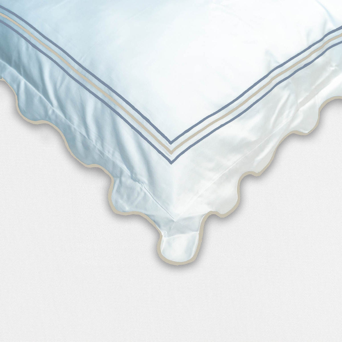 3 Lines and Waves Pillowcase