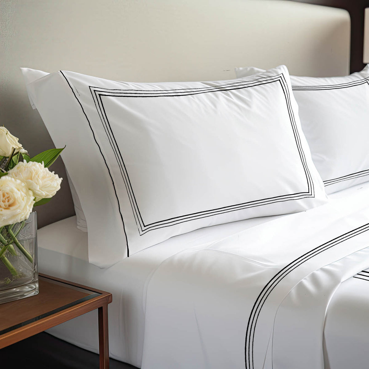 3 Lines Pillowcase